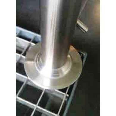 platine-de-fixation-sans-trous-pour-tube-inox-diametre-42-ou-48-p3554-exemple